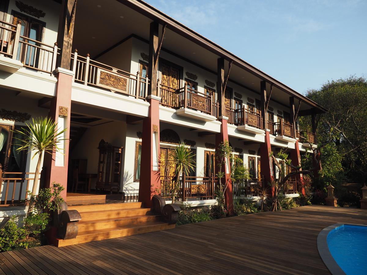 Amata Lanna Village อมตะล้านนาวิลเลจ Чиангмай Екстериор снимка